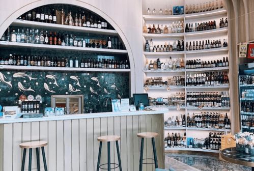 微醺經濟下酒庫與酒窖業態走紅，高端玩家開拓酒類批發新賽道